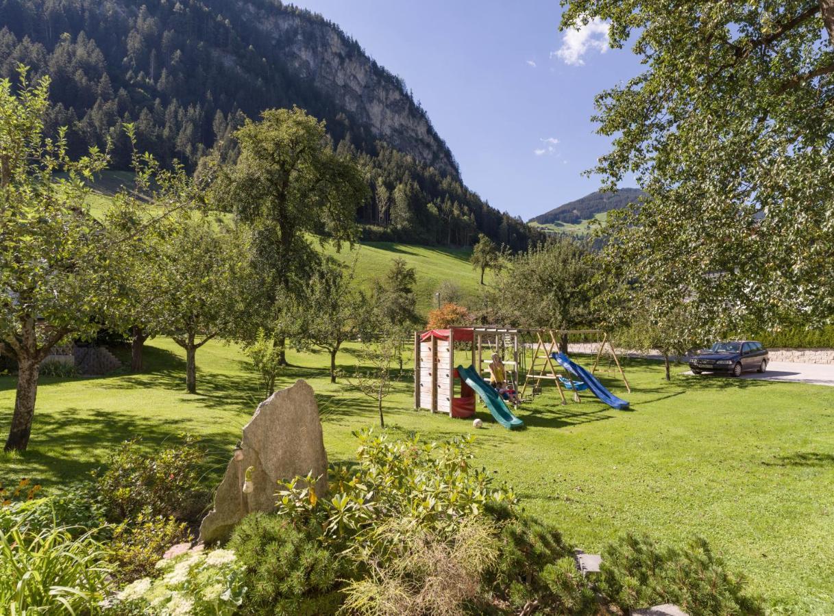 Hof Neuhaus Appartement Mayrhofen Buitenkant foto