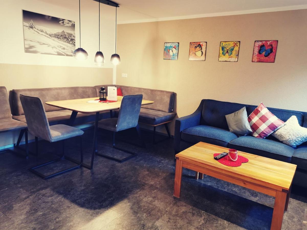 Hof Neuhaus Appartement Mayrhofen Buitenkant foto