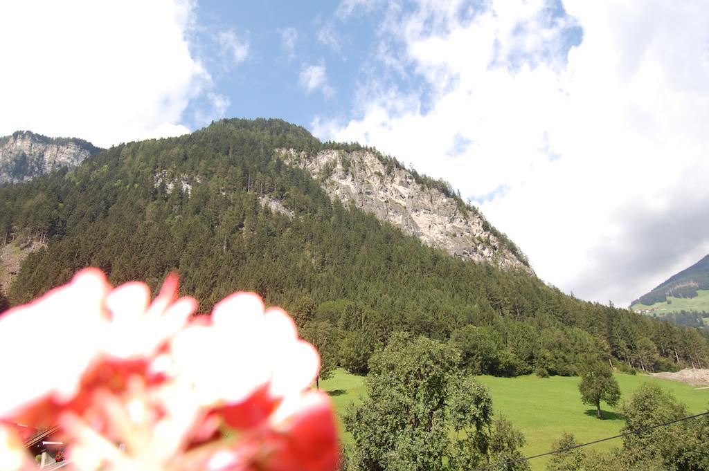 Hof Neuhaus Appartement Mayrhofen Buitenkant foto